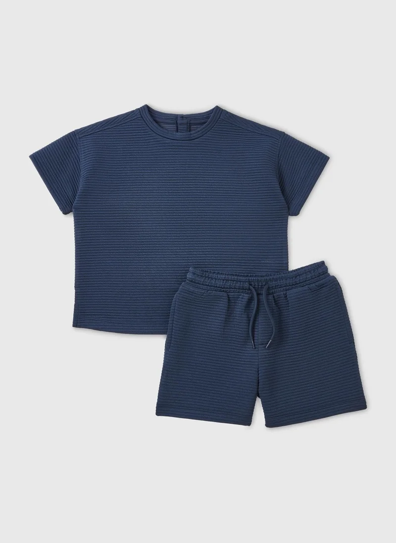 ماتلان Boys Navy Textured Top & Shorts Set